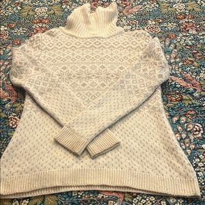Vineyard Vines Cream Cowl Turtleneck Sweater with Geometric Knit